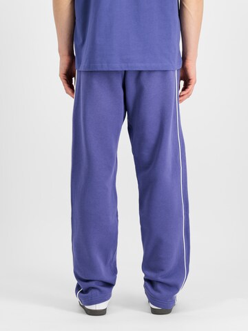 ALPHA INDUSTRIES regular Bukser i lilla