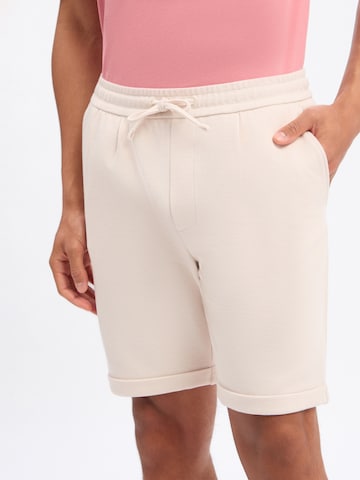 Regular Pantalon Nils Sundström en beige : devant