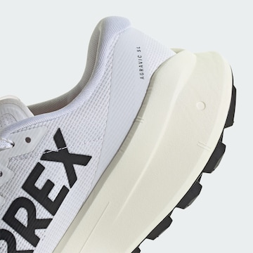 Chaussure basse 'Agravic SL' ADIDAS TERREX en blanc