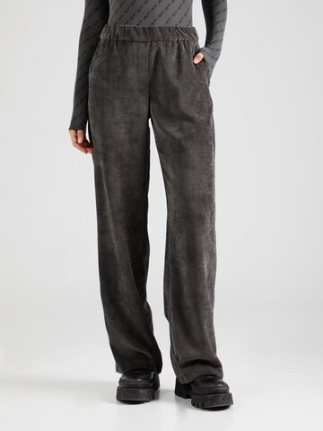 MAC Loosefit Broek 'Chiara' in Grijs: voorkant