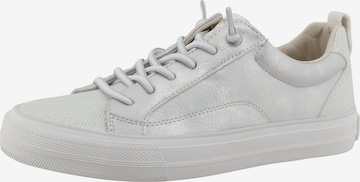 Baskets basses MUSTANG en argent : devant