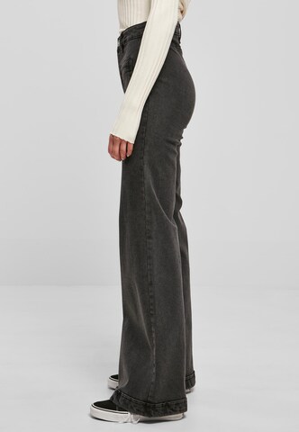 Urban Classics Bootcut Džíny – černá