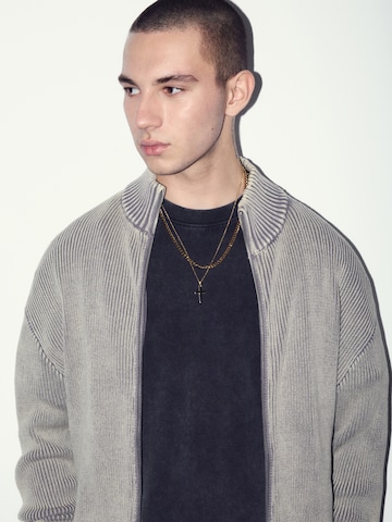 Pull&Bear Řetízek – zlatá