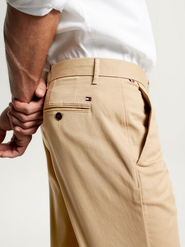 TOMMY HILFIGER Slimfit Chinohose in Beige