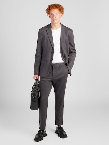 Coupe slim Pantalon à plis 'Aitor' SELECTED HOMME en gris