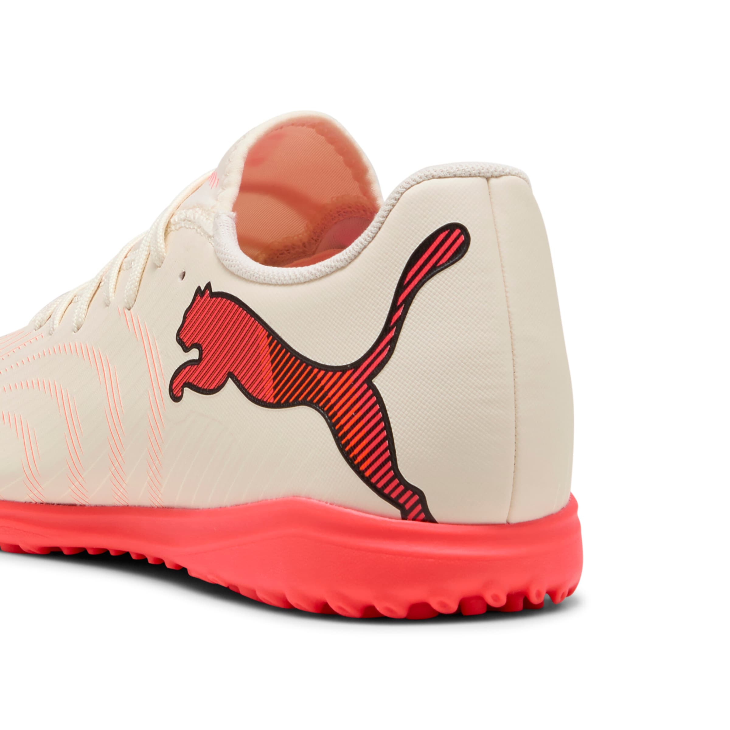PUMA Футболни обувки 'FUTURE 9 PLAY' в бежово