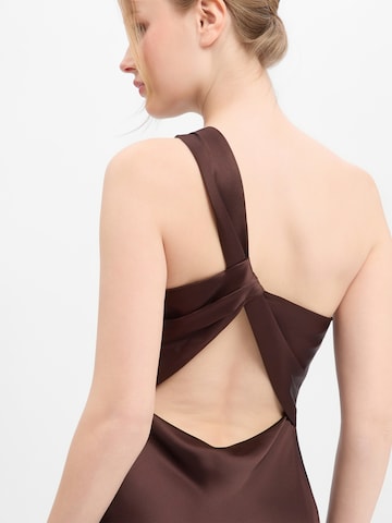 Robe de soirée Marie Lund en marron