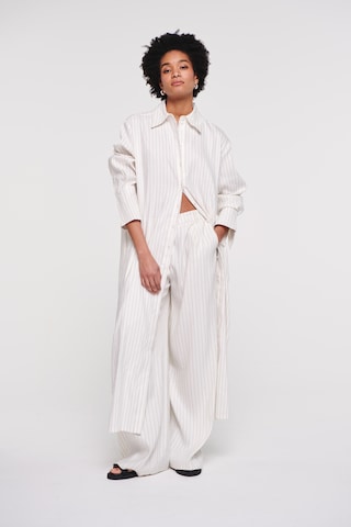 Robe-chemise 'Heloise' Aligne en blanc