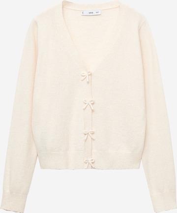 Geacă tricotată de la MANGO pe bej: față