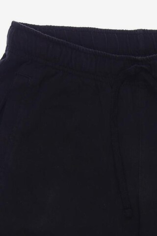 NIKE Shorts in 31-32 in Black