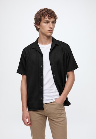 juoda JACK & JONES Standartinis modelis Marškiniai 'JCOFUSION': priekis