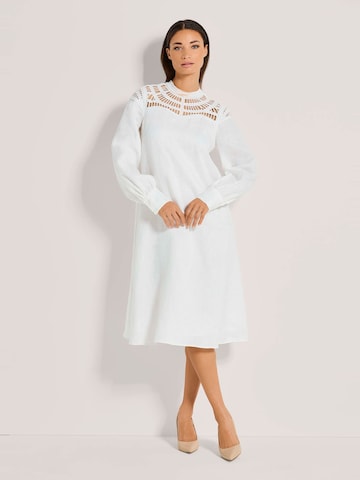 Robe MADELEINE en blanc