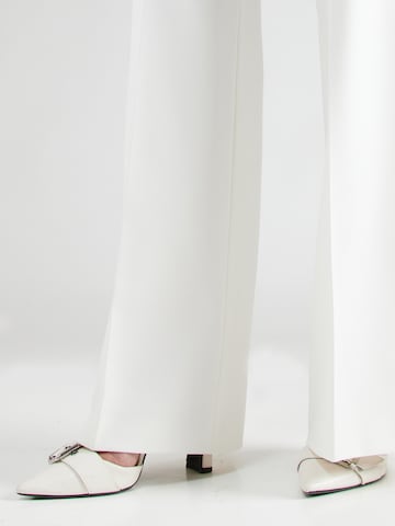 Wide Leg Pantalon à plis 'Himia' HUGO en blanc