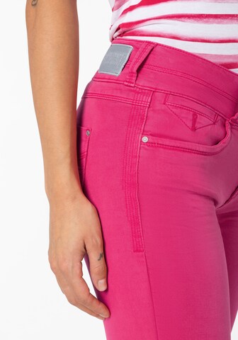 TIMEZONE Slimfit Jeans 'Enya' in Roze