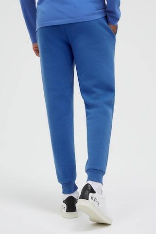 CAMP DAVID Tapered Pants in Blue