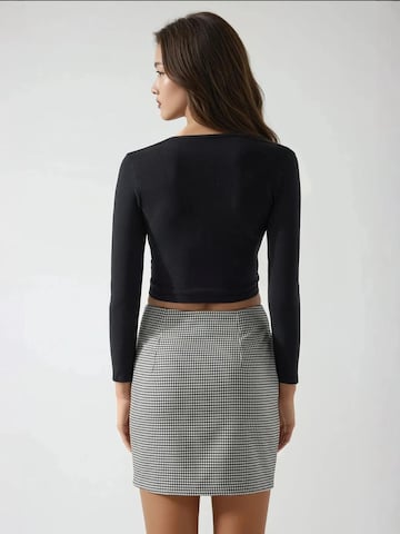 Hiccup - Saia em preto