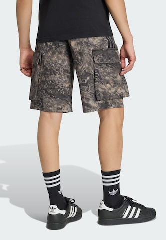 Loosefit Pantalon cargo 'Adilenium Season 5' ADIDAS ORIGINALS en gris