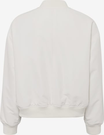 zero Between-Season Jacket in White