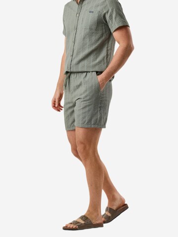 Seaside Regular Trousers in Green