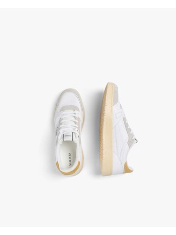 Scalpers Platform trainers ' ' in White