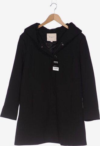 ONLY Carmakoma Jacket & Coat in L in Black: front