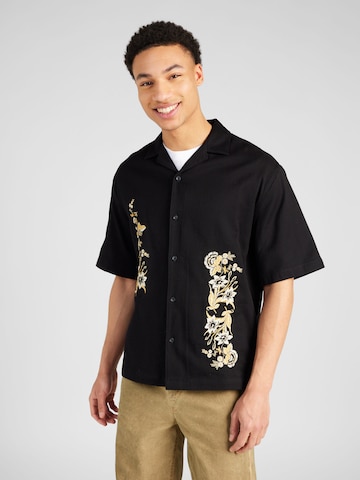 TOPMAN Comfort fit Button Up Shirt in Black: front