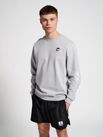 Hummel Sportsweatshirt in Grau: Vorderseite