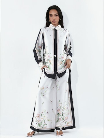 Tenue d'intérieur 'Zweiteiliges Set' MSN Collection en mélange de couleurs : devant