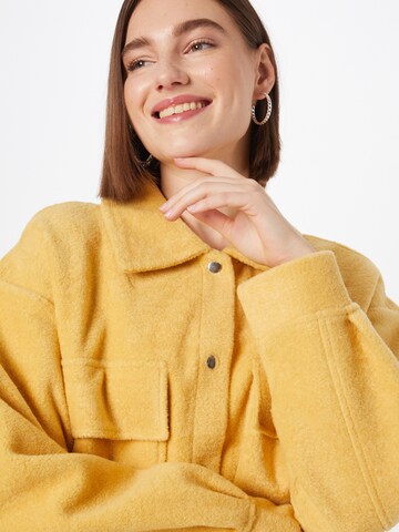 Gina Tricot Between-Season Jacket 'Maj' in Yellow