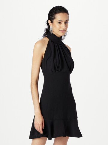 Rochie de cocktail de la Trendyol pe negru: față