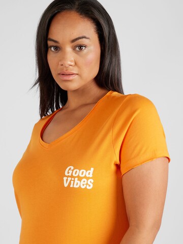 ONLY Carmakoma Shirt 'QUOTE' in Oranje