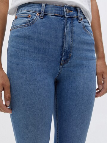 Pull&Bear Flared Jeans in Blue