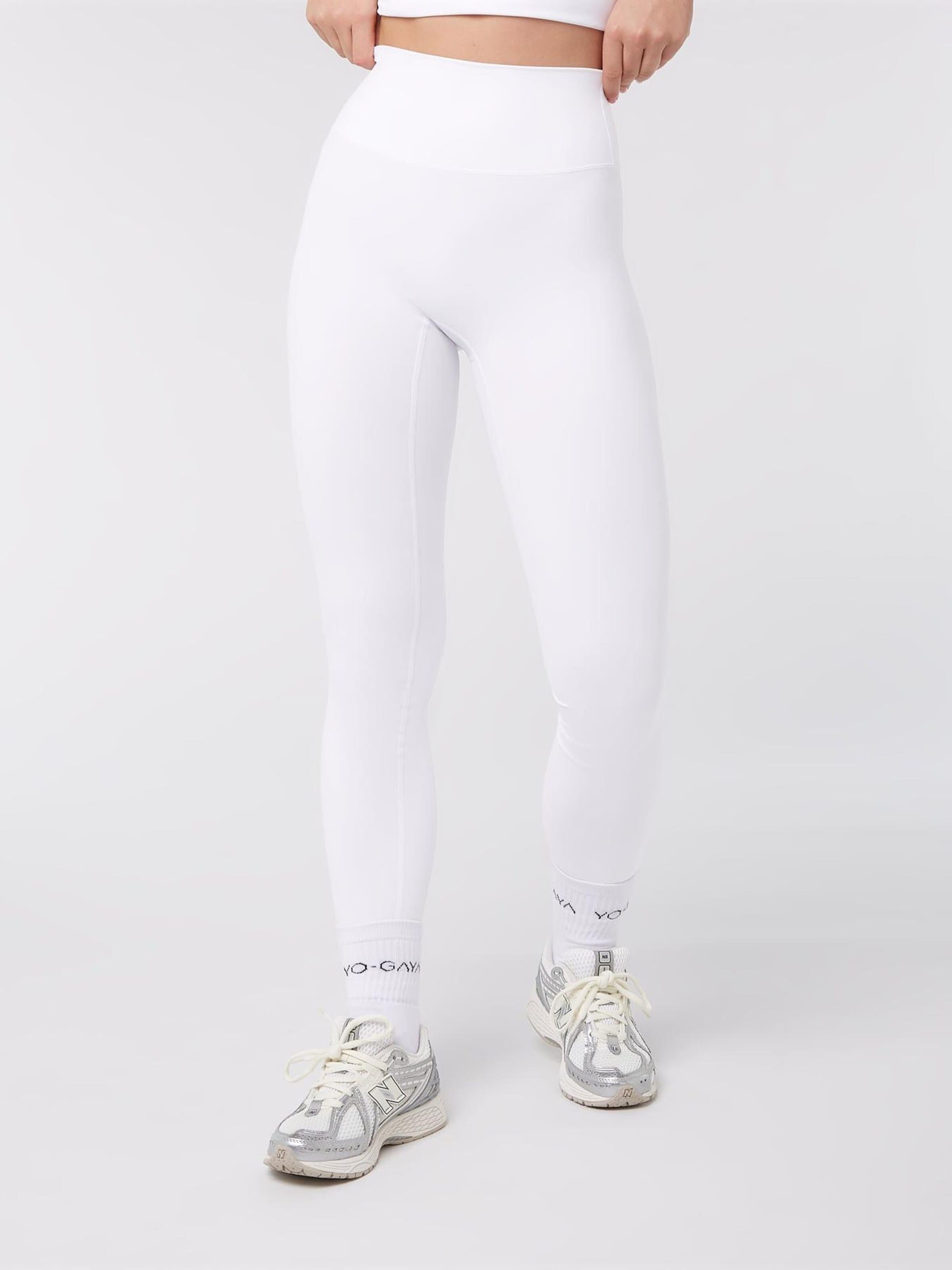 YO-GAYA Skinny Leggings in White: front