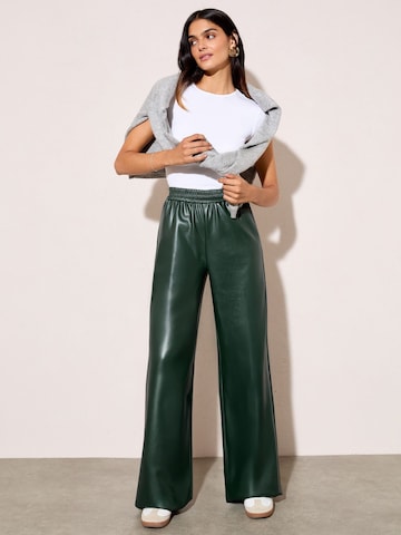 Wide leg Pantaloni di Friends Like These in verde