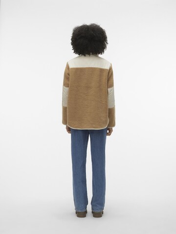 VERO MODA Between-Season Jacket in Brown