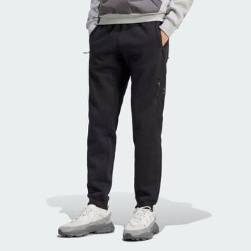 Effilé Pantalon ADIDAS ORIGINALS en noir : devant