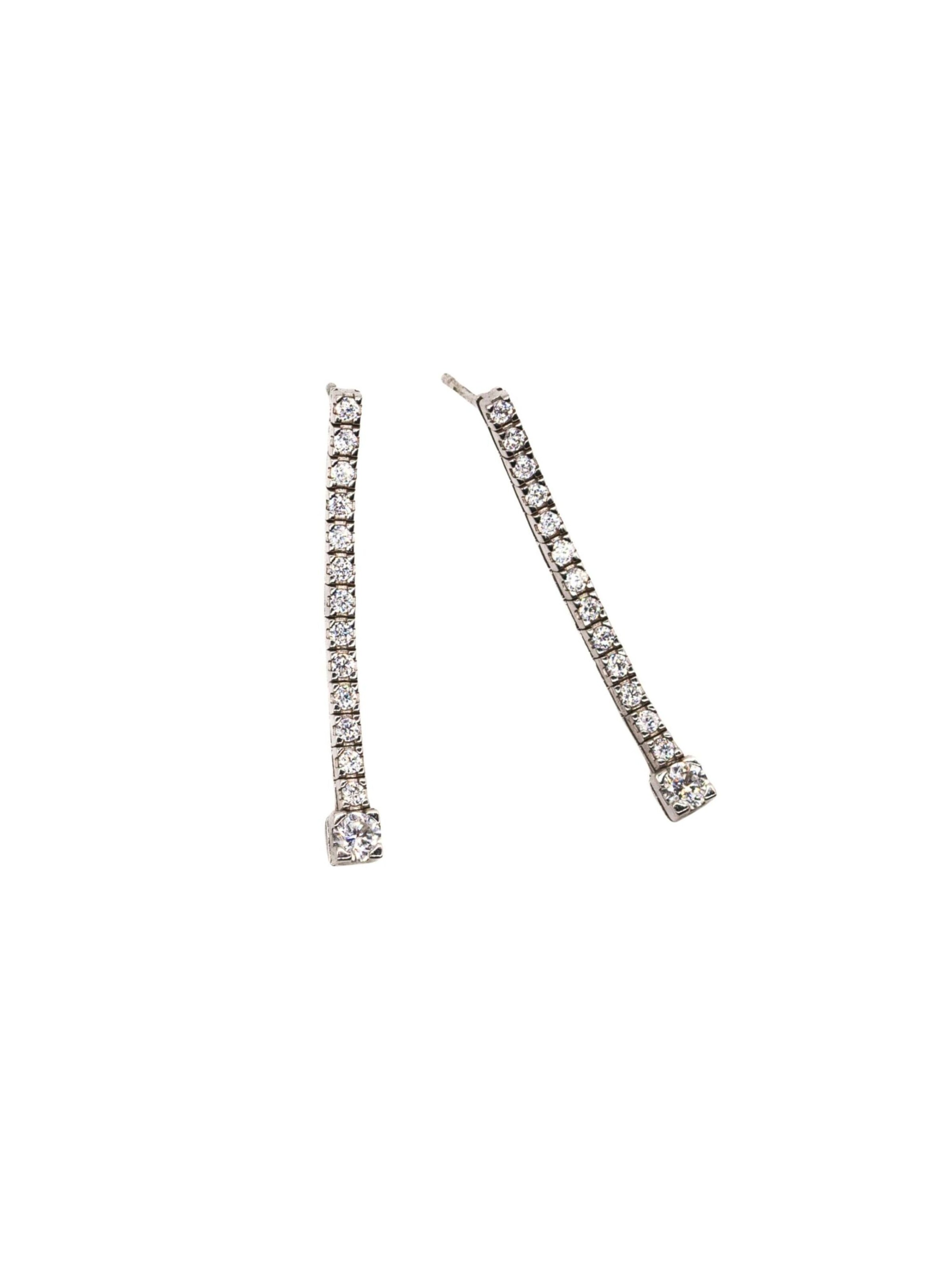 Leis Earrings in White, Item view