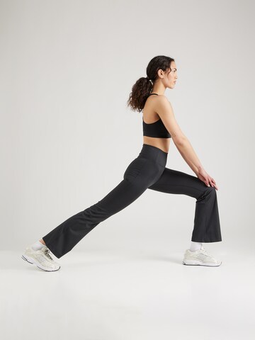 Girlfriend Collective Flared Sports trousers in Black