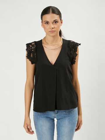 Influencer Blouse in Zwart: voorkant