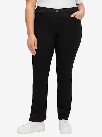 SHEEGO Bootcut Farkut 'Susanne' värissä musta: etupuoli