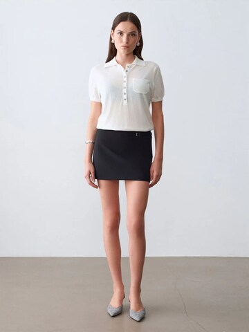 Dilvin Skirt in Black