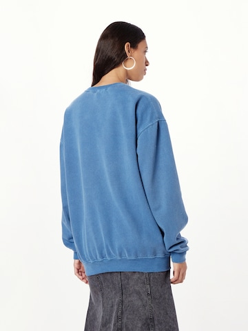 TOPSHOP Sweatshirt i blå