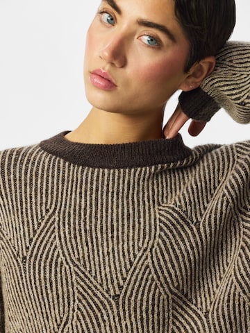 PIECES - Jersey 'PCJenna' en marrón