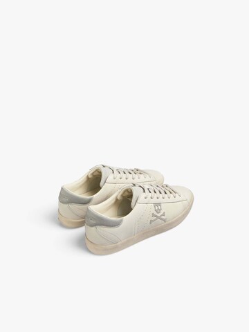 Scalpers Platform trainers 'Henry' in White