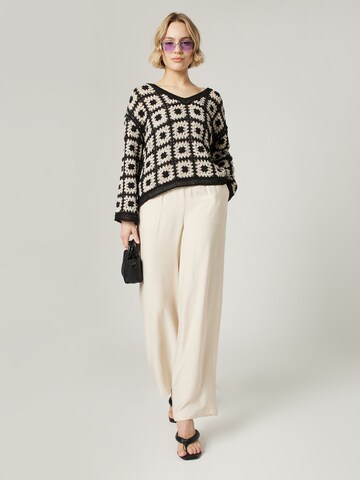 Guido Maria Kretschmer Women Wide leg Pleat-front trousers 'Janay' in Beige
