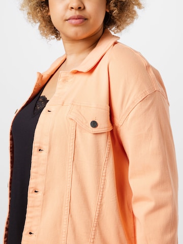 Vero Moda Curve Välikausitakki värissä oranssi