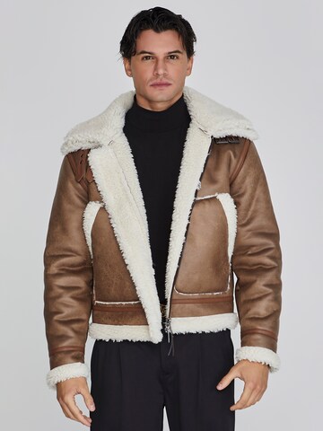 SikSilk Winterjacke in Braun: Vorderseite