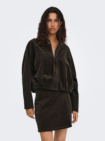 ONLY - Chaqueta de entretiempo 'ONLMOON-FLORA' en marrón: frente