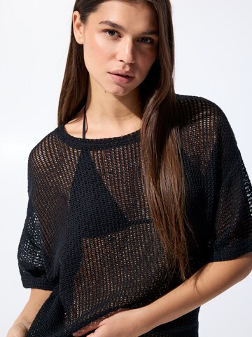 Pull&Bear Majica | črna barva