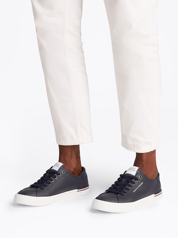 TOMMY HILFIGER Sneakers laag 'CORE CORPORATE' in Blauw